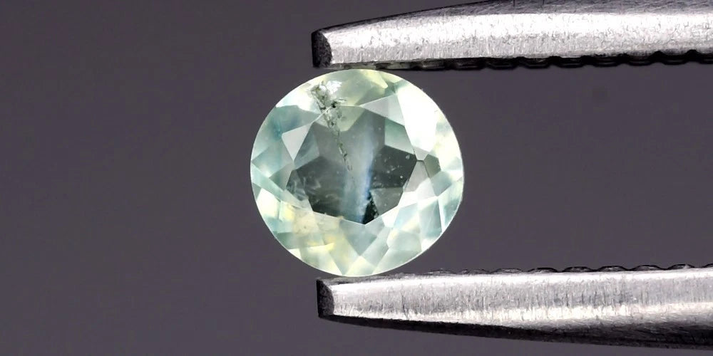 0.14ct ETW Green Alexandrite Gemstone – Round Cut - Russia