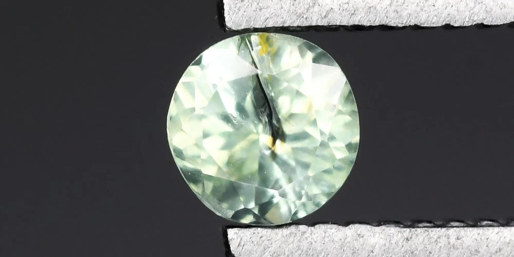 0.17ct ETW Green Alexandrite Gemstone – Round Cut - Russia