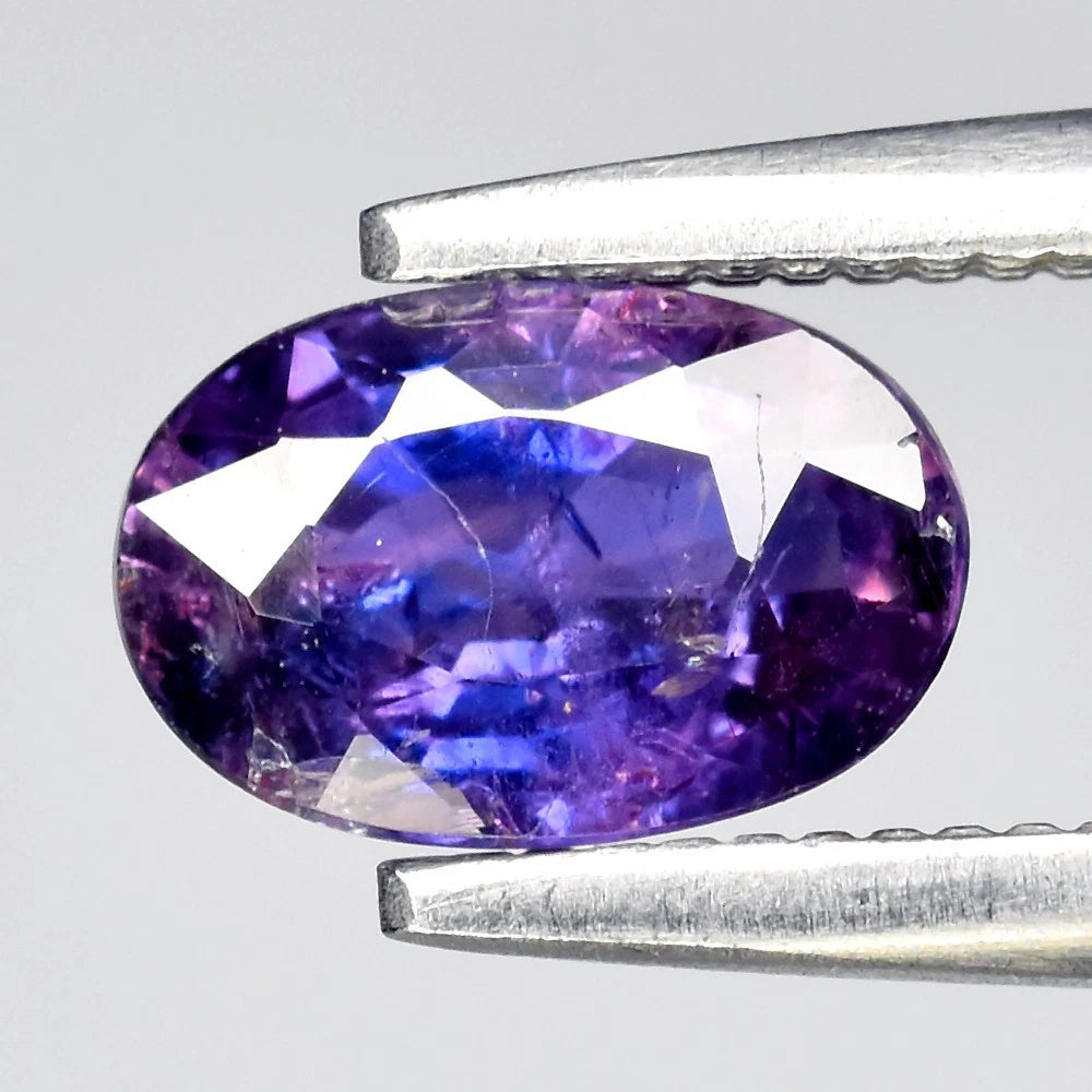0.68ct ETW Blue Purple Sapphire Gemstone – Oval Cut