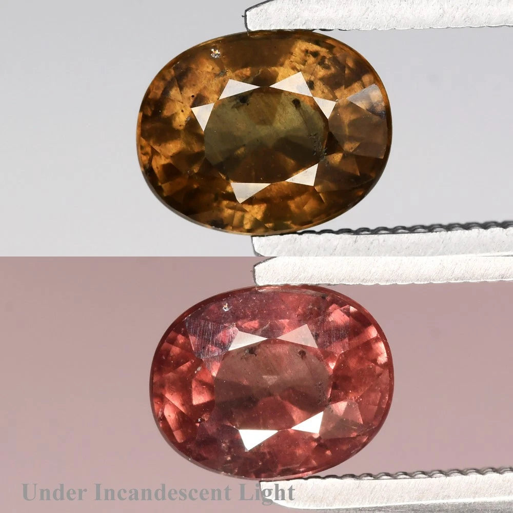 1.37ct ETW Color Change Garnet Gemstone – Oval Cut