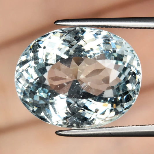 10.27ct ETW Aquamarine Gemstone - Unheated - Oval Cut