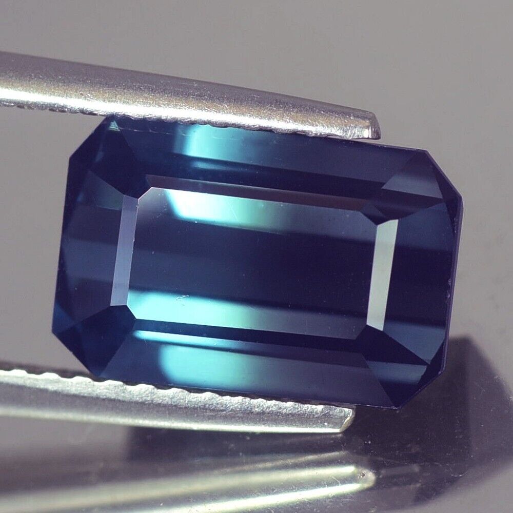 2.87ct Bi Color Blue & Dark Blue Tourmaline - Natural Gemstone