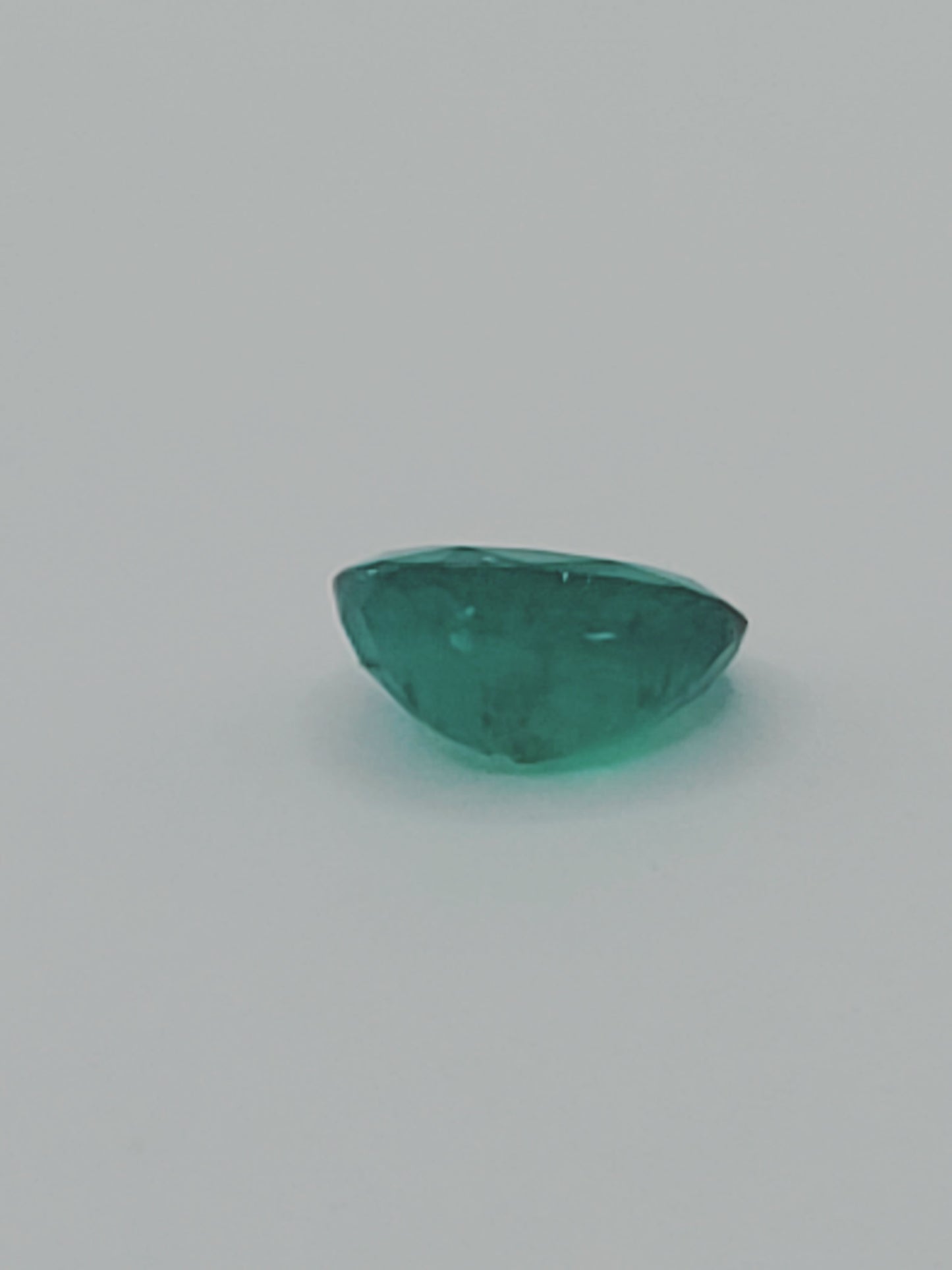 1.07ct ETW Natural Emerald Gemstone - Oval Cut