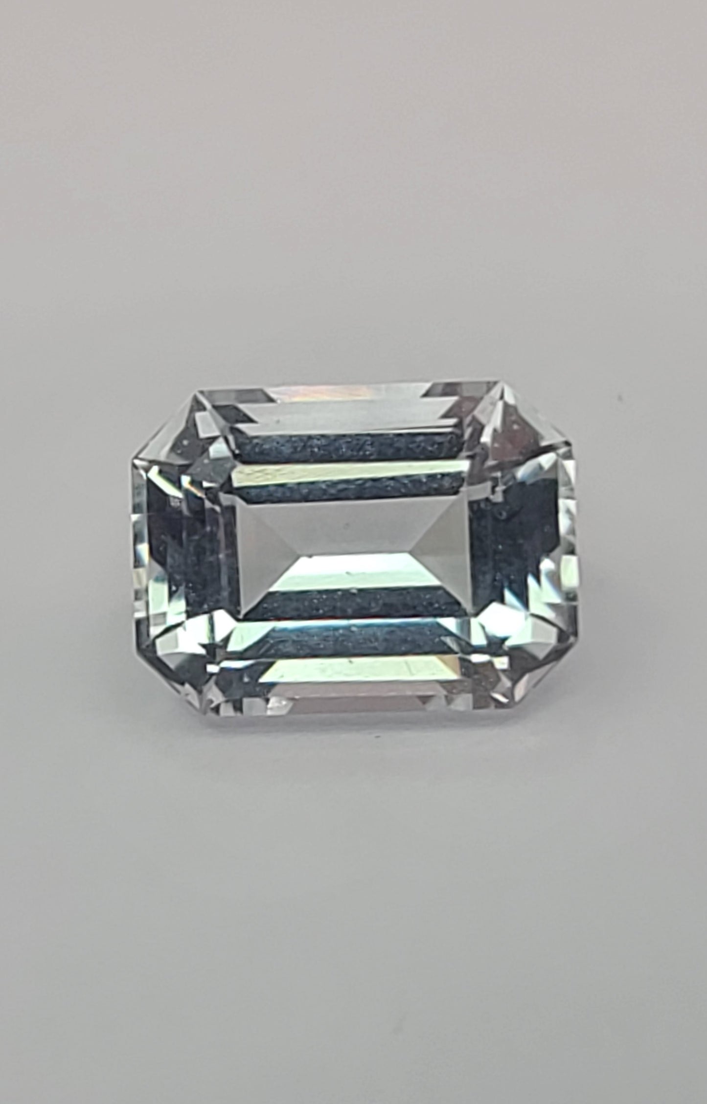 4.6ct ETW Natural Aquamarine Gemstone - Emerald Cut