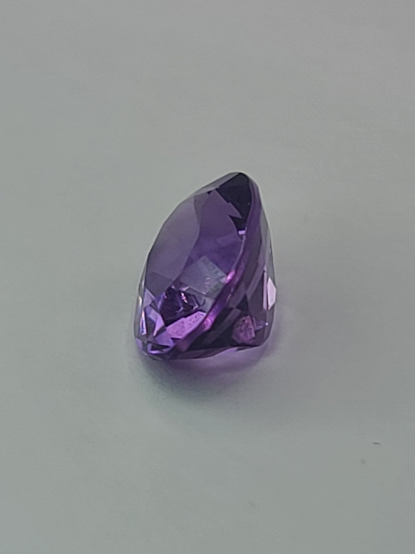 5.62ct ETW Natural Amethyst Gemstone - Oval Cut