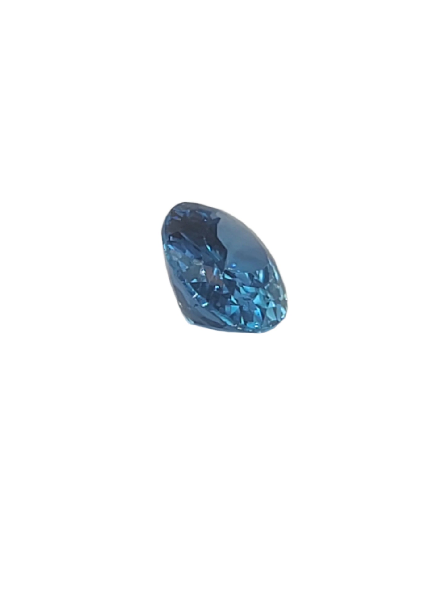 3.64ct ETW Natural London Blue Topaz Gemstone - Oval Cut