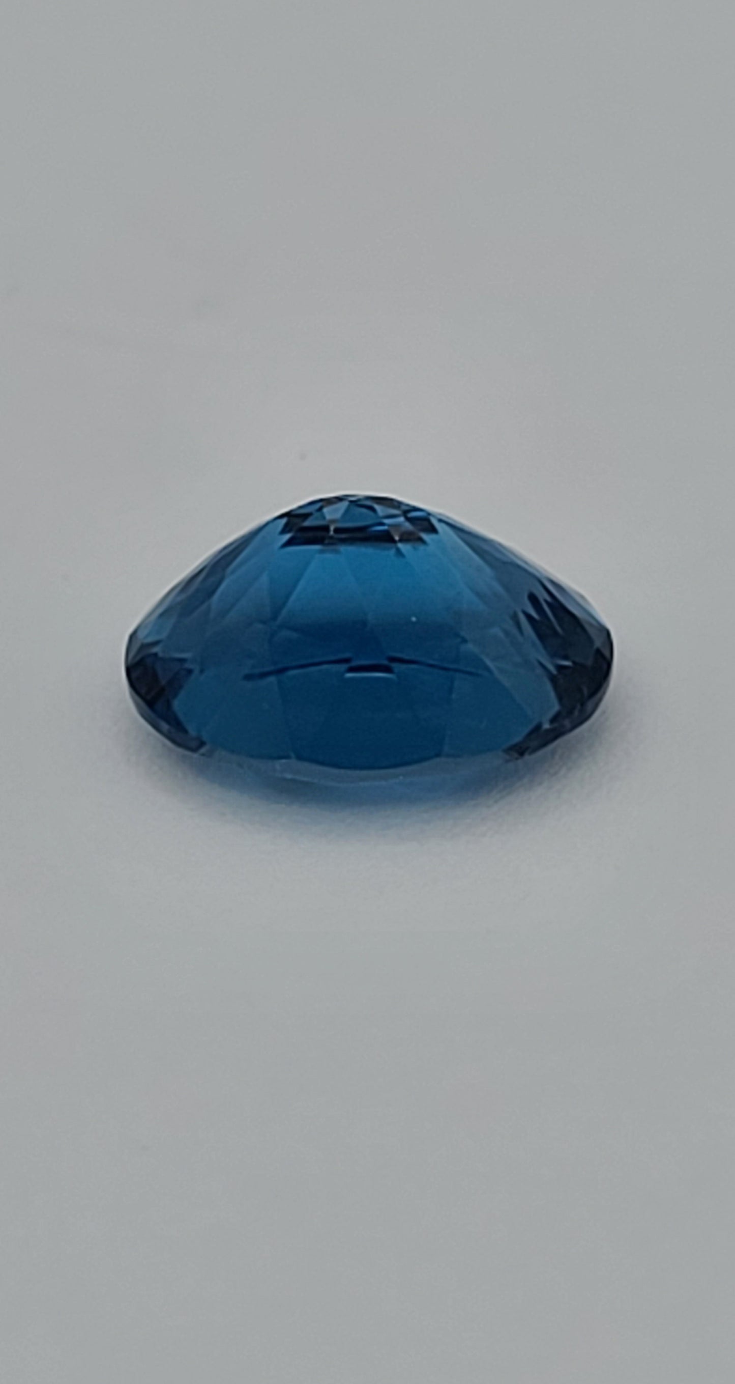 8.05ct ETW London Blue Topaz Gemstone - Oval Cut - DISCOUNTED