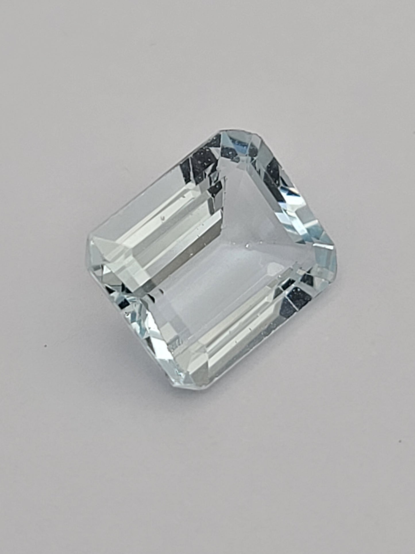 4.87ct ETW Aquamarine Gemstone - Emerald Cut