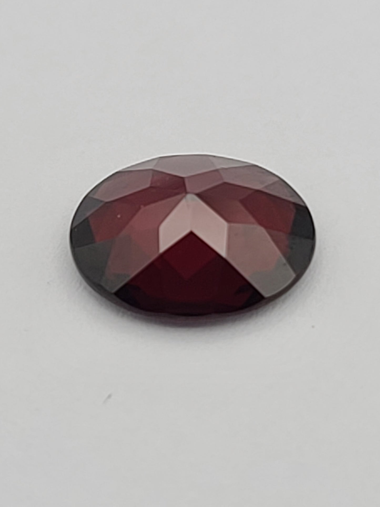 4.57ct ETW Red Garnet Gemstone - Oval Cut