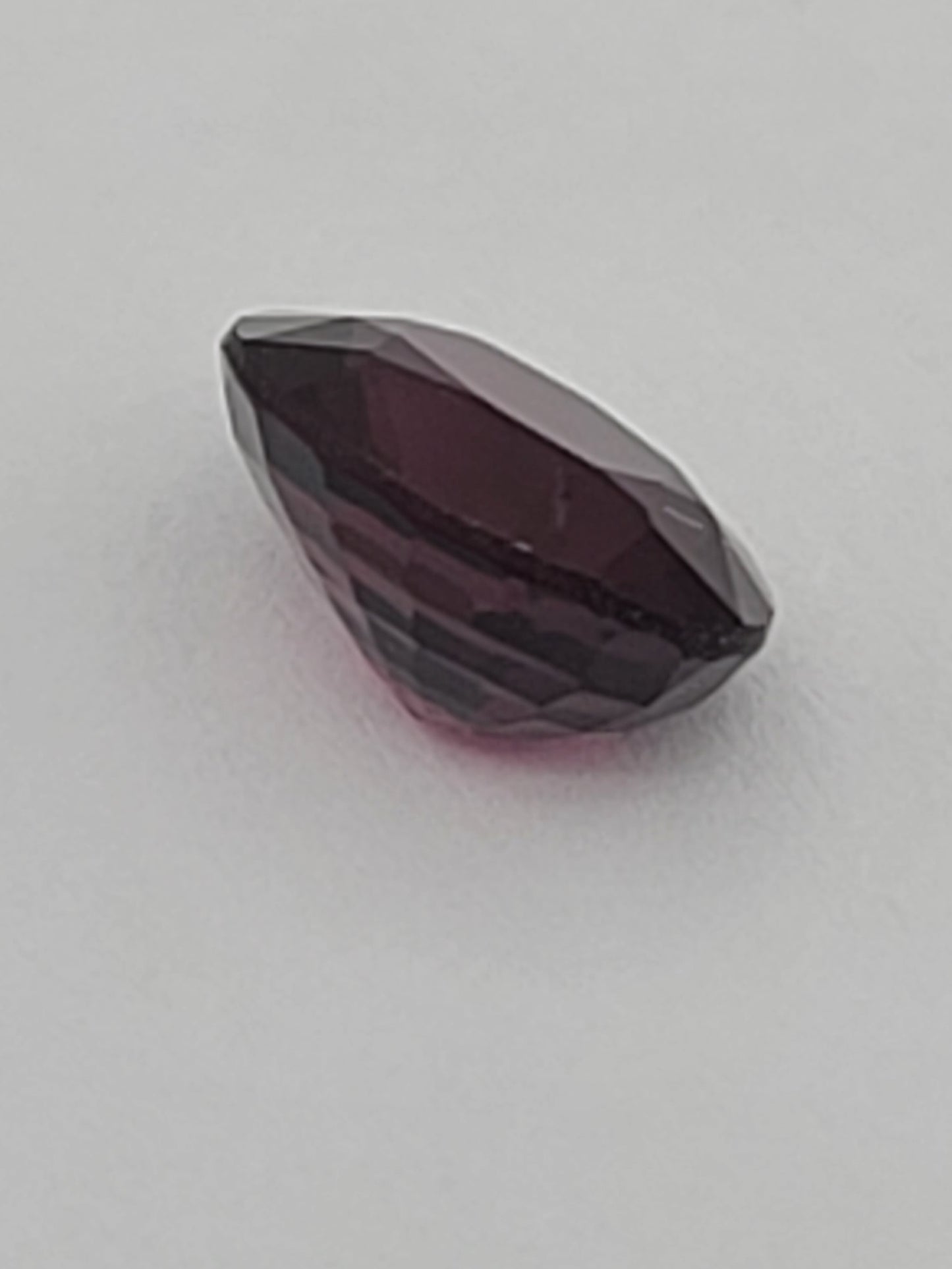 1.69ct ETW Red/Purple Spinel Gemstone - Oval Cut