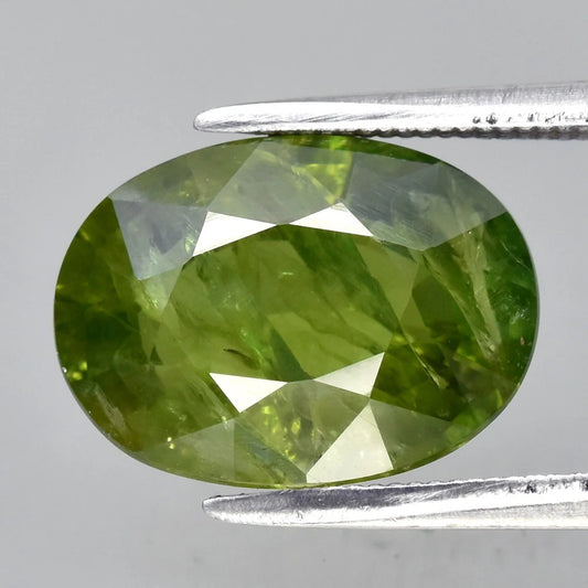 5.62ct ETW Green Sapphire Gemstone - Oval Cut