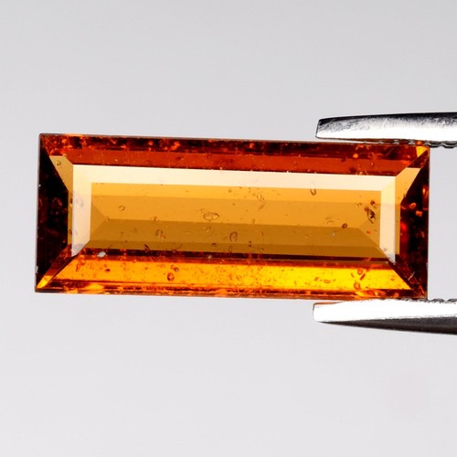 2.00ct ETW Earth-Mined Orange Hessonite Garnet – Baguette Cut, Unheated