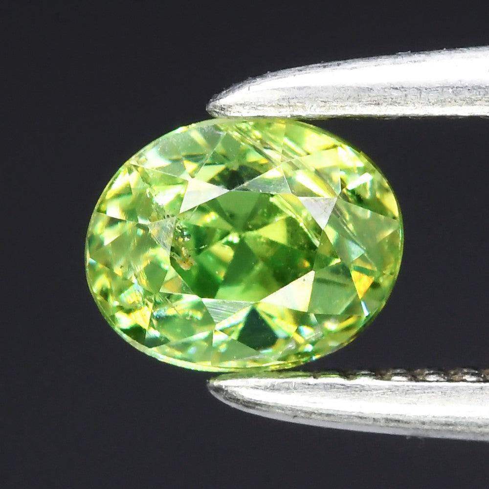 0.43ct ETW Earth-Mined Green Demantoid Garnet – Oval Cut, Unheated