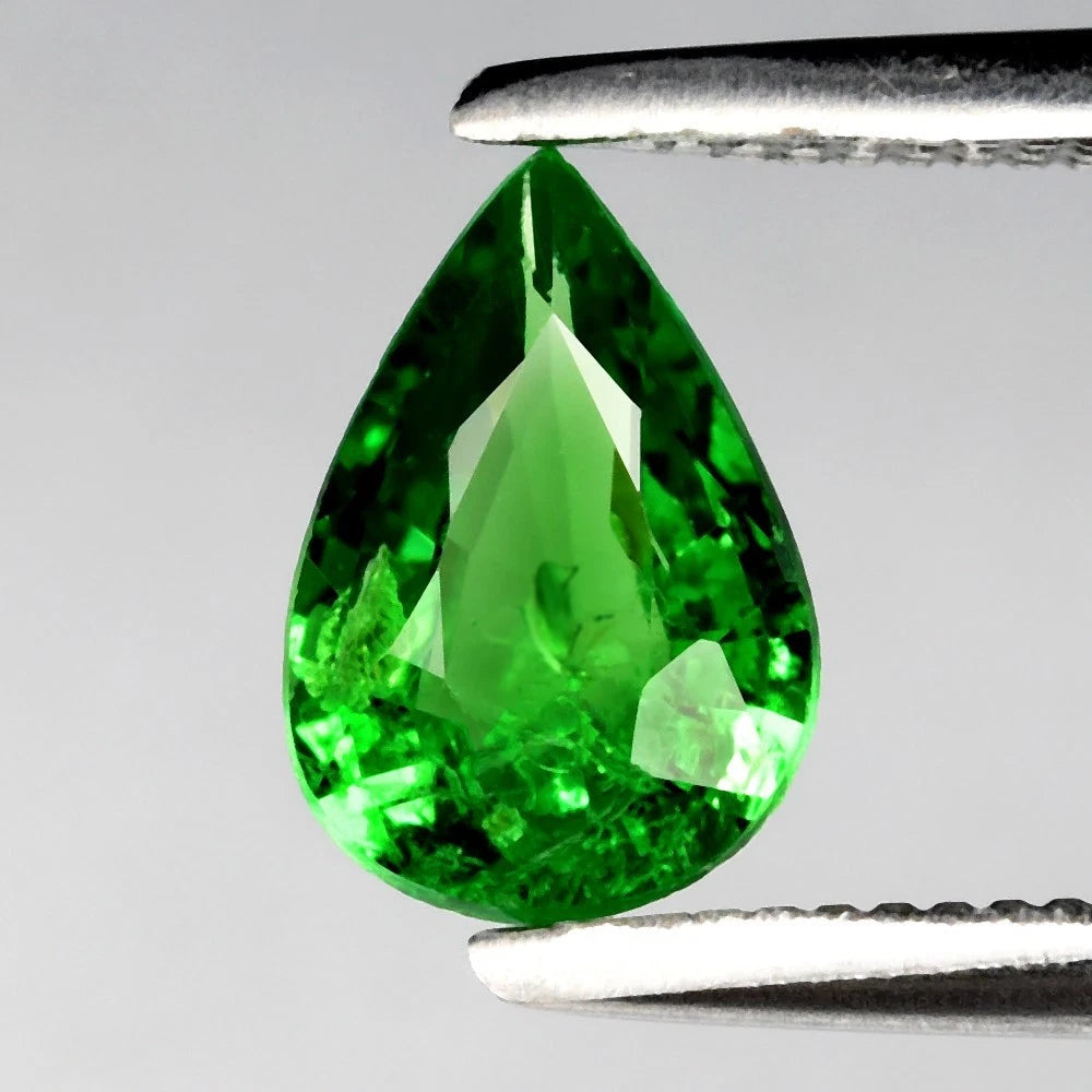 0.56ct ETW Green Tsavorite Garnet Gemstone – Pear Cut - DISCOUNTED