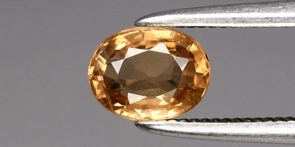0.62ct ETW Earth-Mined Color Change Garnet – Oval Cut, Unheated