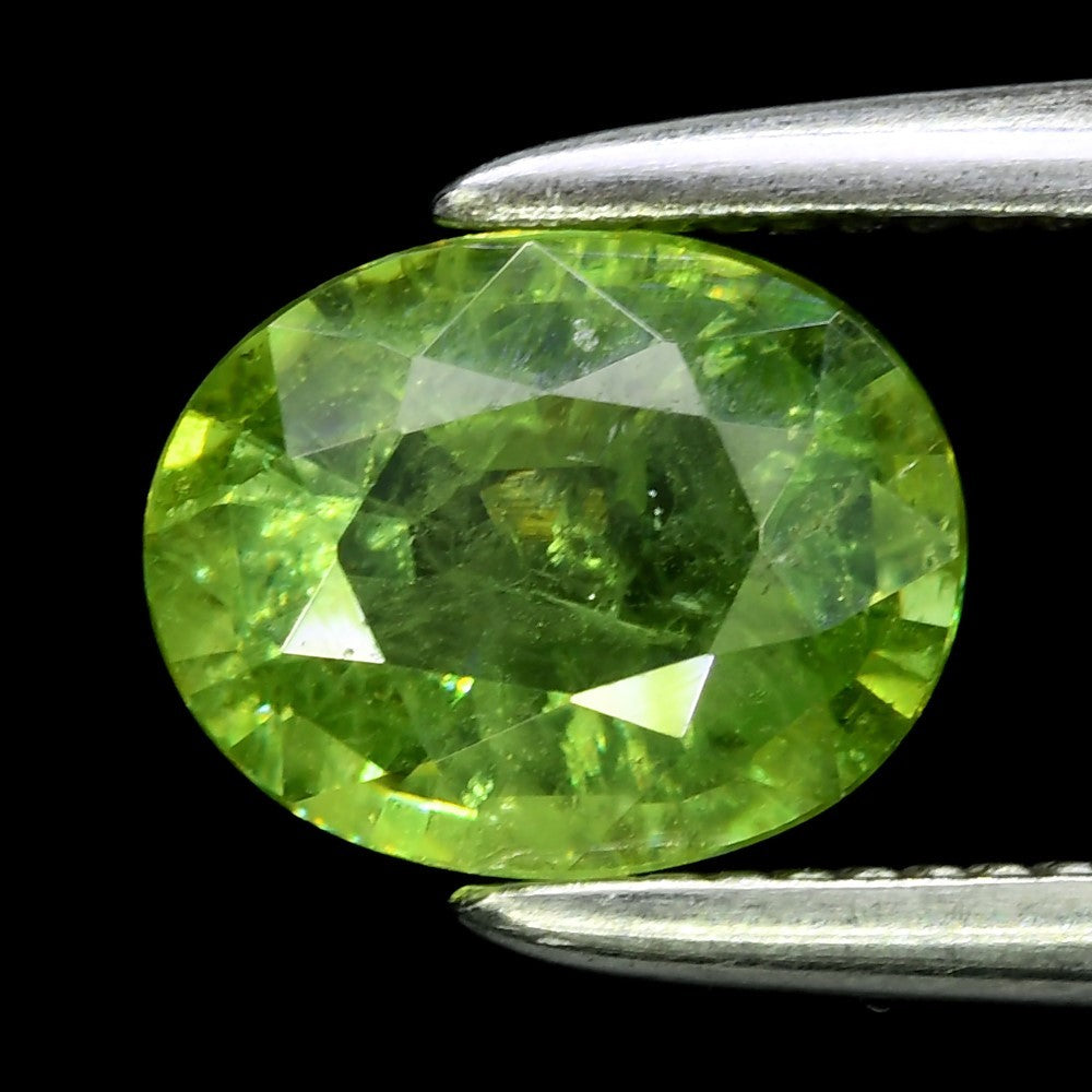 0.70ct ETW Earth-Mined Green Demantoid Garnet – Oval Cut, Unheated