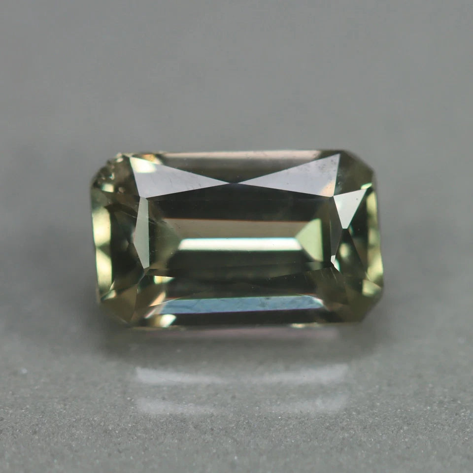 0.76ct ETW Earth-Mined Color Change Diaspore – Unheated