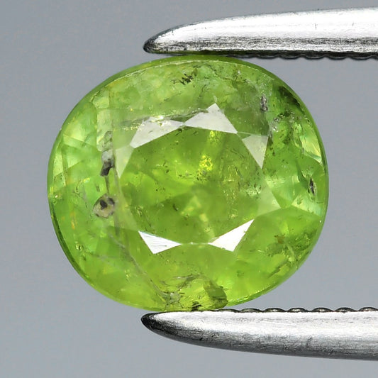 0.92ct Earth-Mined Green Demantoid Garnet - Cushion Cut - DISCOUNTED