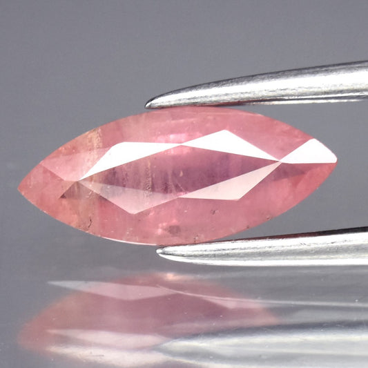 0.95ct ETW Pink Sapphire Gemstone – Marquise Cut