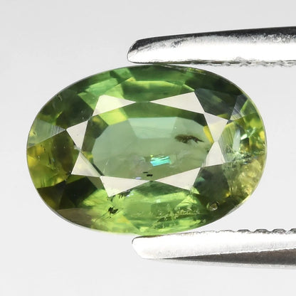 0.98ct ETW Green Sapphire Gemstone – Oval Cut