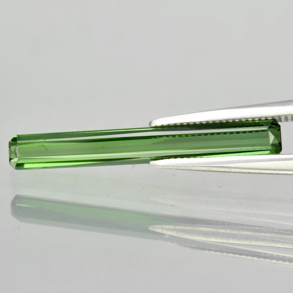 1.32ct ETW Green Tourmaline Gemstone – Octagon Cut