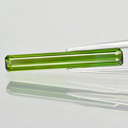 1.49ct ETW Green Tourmaline Gemstone – Octagon Cut