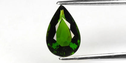 1.50ct ETW Green Chrome Tourmaline Gemstone – Pear Cut