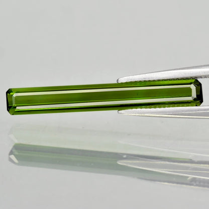 1.54ct ETW Green Tourmaline Gemstone – Octagon Cut