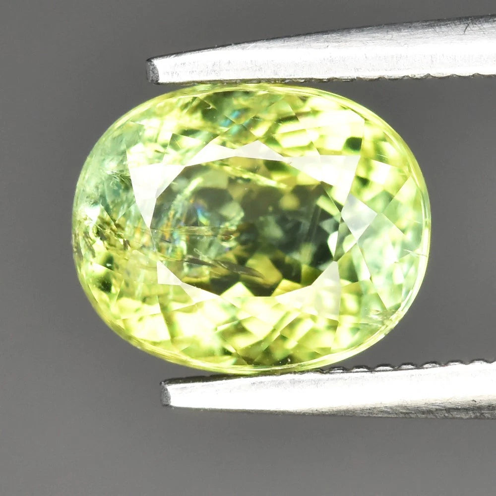 1.61ct ETW Green Tourmaline Gemstone – WITH RAINBOW! - Oval Cut