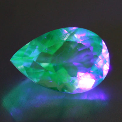 2.00ct ETW Earth-Mined Hyalite Opal – Pear Cut, UV Reactive