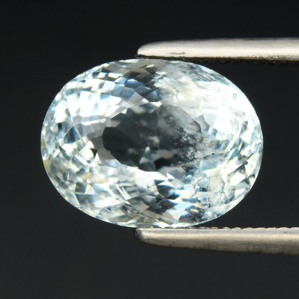 2.40ct ETW Light Greenish Blue Aquamarine Gemstone – Oval Cut