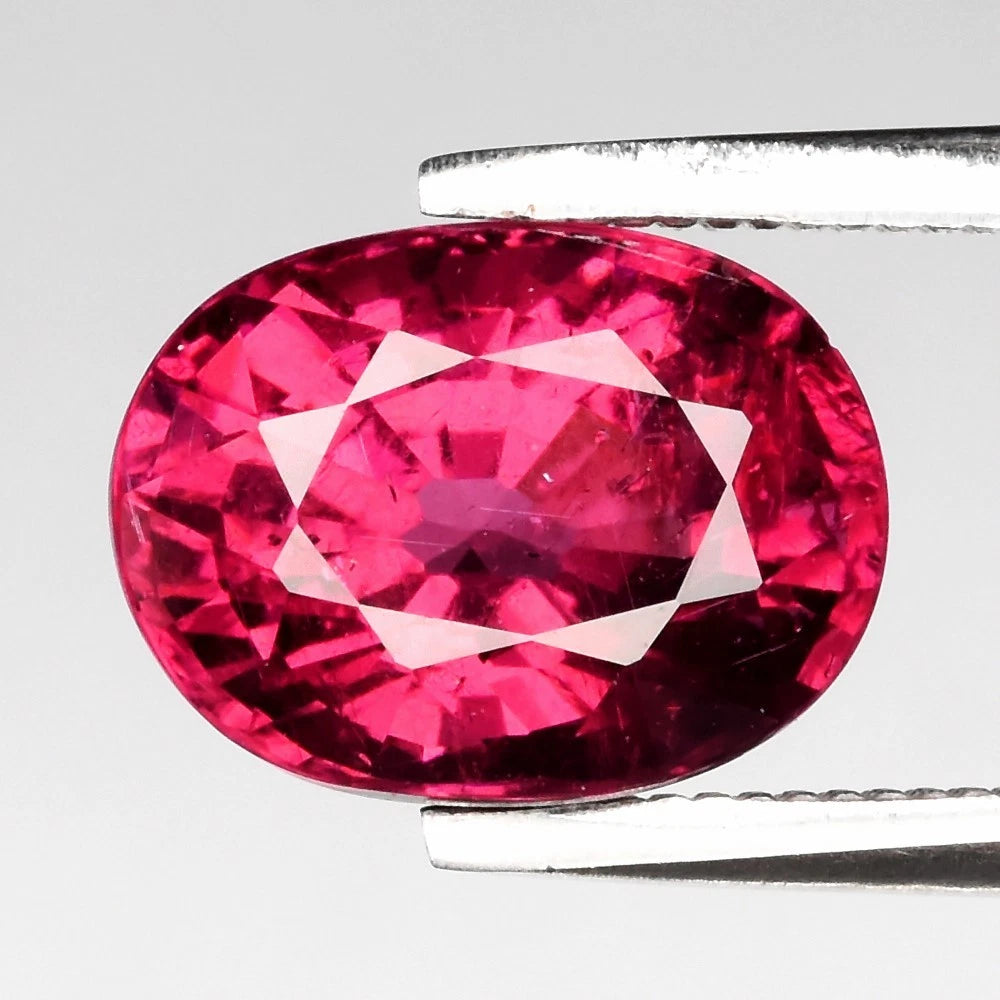 2.75ct ETW Purplish Pink Rhodolite Garnet Gemstone – Oval Cut - DISCOUNTED