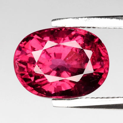 2.75ct ETW Purplish Pink Rhodolite Garnet Gemstone – Oval Cut - DISCOUNTED