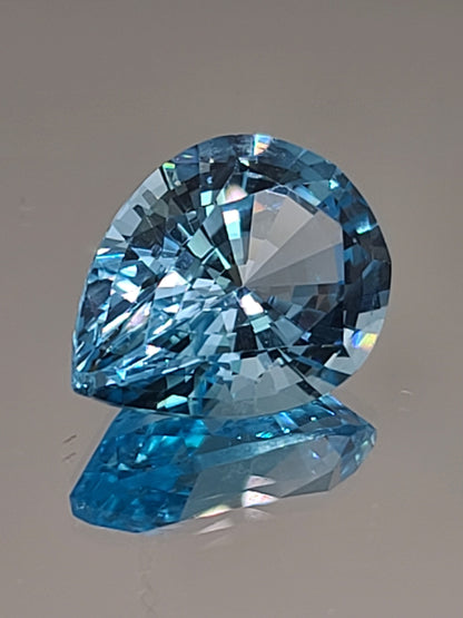 20.01ct ETW Natural Sky Blue Topaz Gemstone - Pear Cut