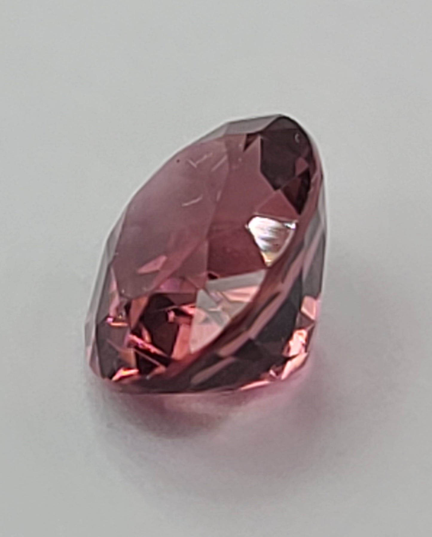 3.95ct ETW Natural Deep Pink Tourmaline Gemstone - Oval Cut