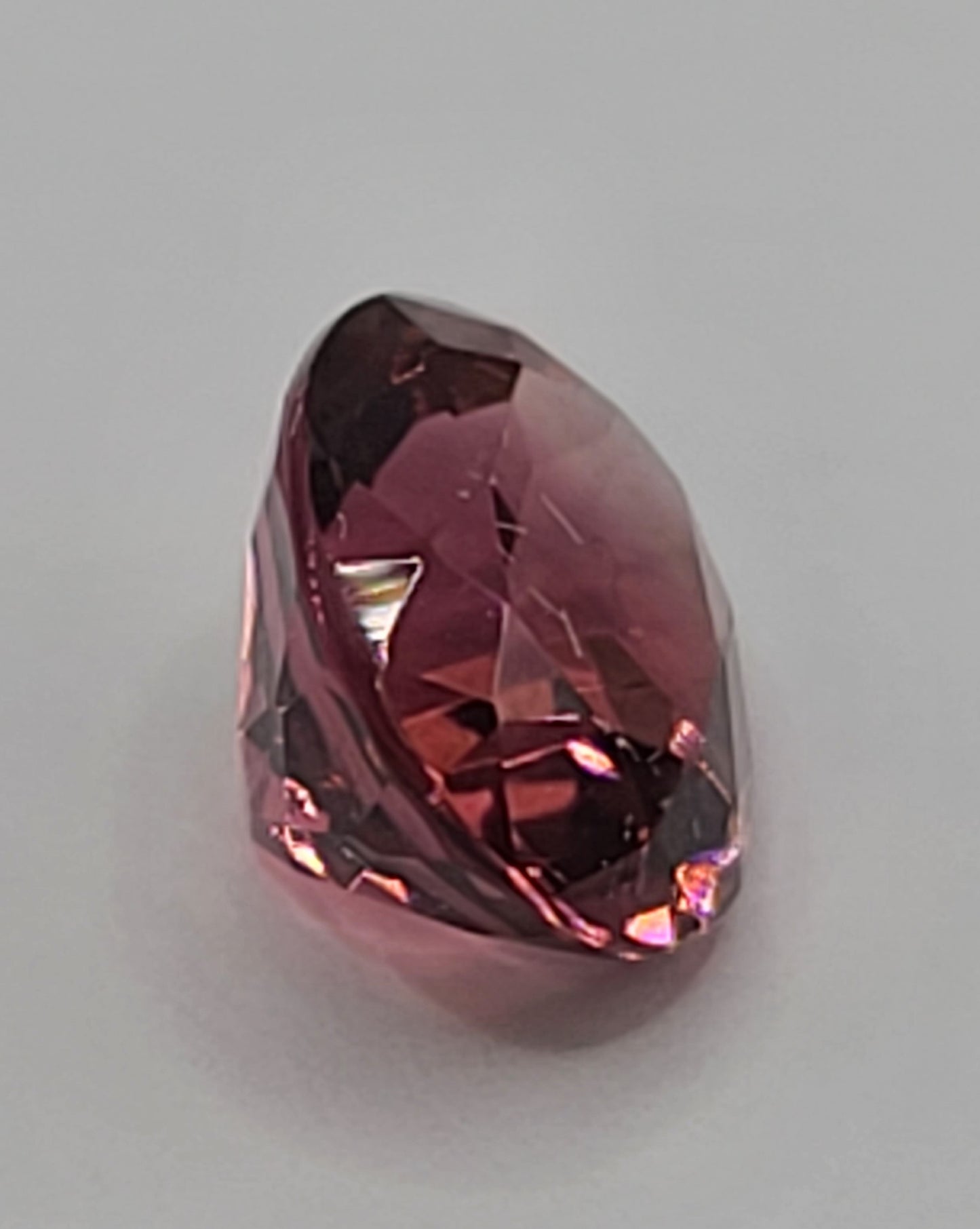 3.95ct ETW Natural Deep Pink Tourmaline Gemstone - Oval Cut