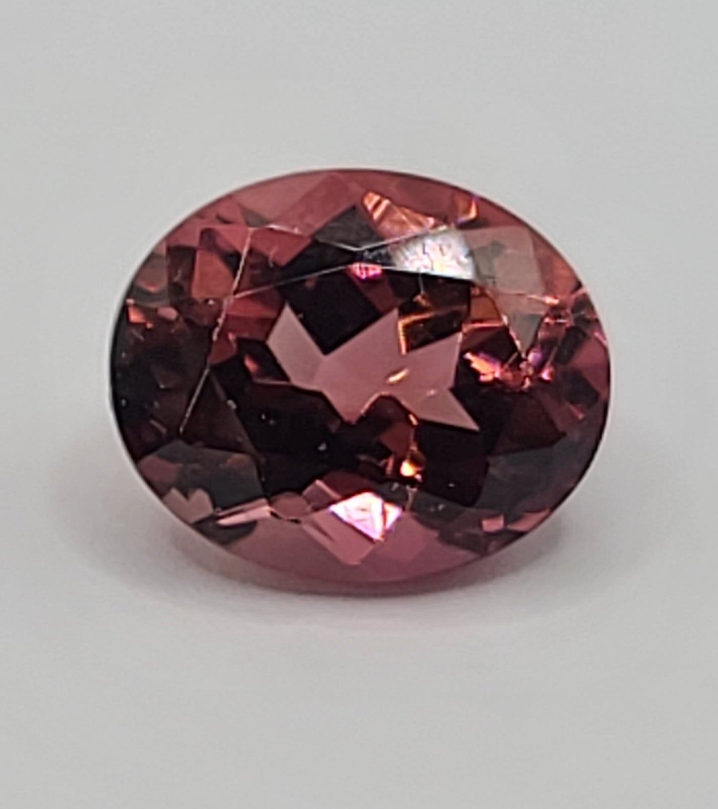 3.95ct ETW Natural Deep Pink Tourmaline Gemstone - Oval Cut