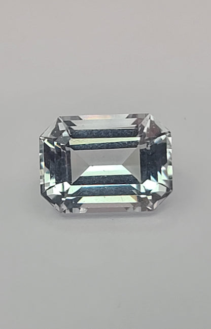 4.6ct ETW Natural Aquamarine Gemstone - Emerald Cut