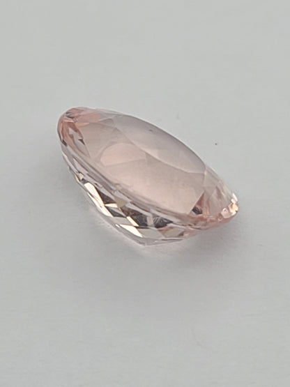 4.49ct ETW Morganite Gemstone - Oval Cut