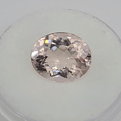 4.29ct ETW Earth-Mined Morganite – Oval Cut