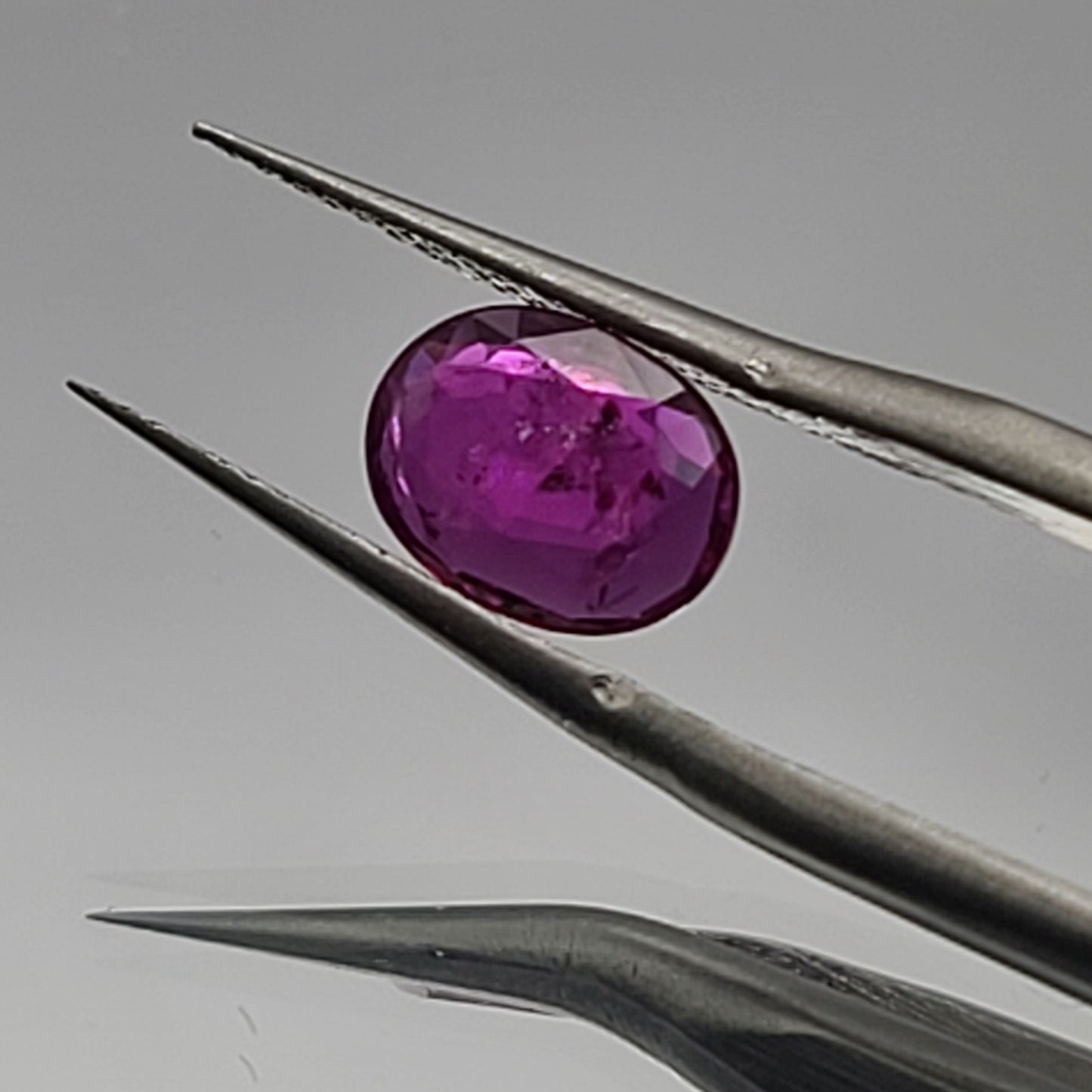 1.10ct ETW Earth-Mined Ruby – Oval Cut - GIA Gemological Report