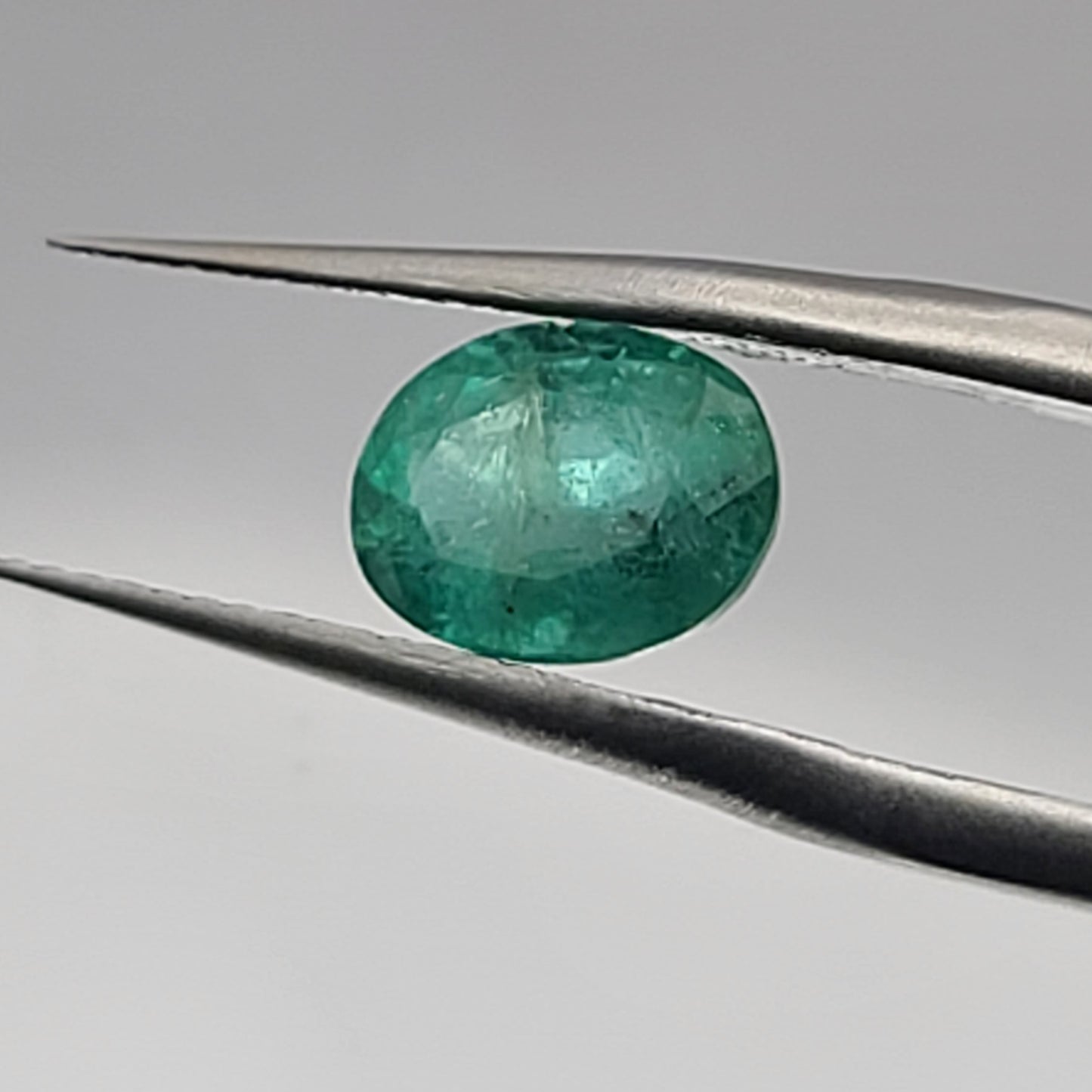 1.31ct ETW Earth-Mined Zambian Emerald – Oval Cut