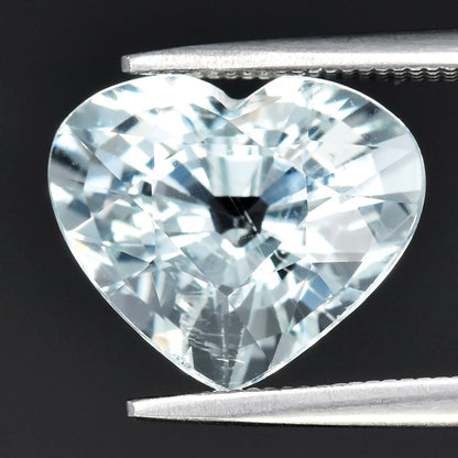 3.67ct ETW Light Blue Aquamarine Gemstone – Heart Cut