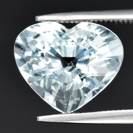 3.67ct ETW Light Blue Aquamarine Gemstone – Heart Cut