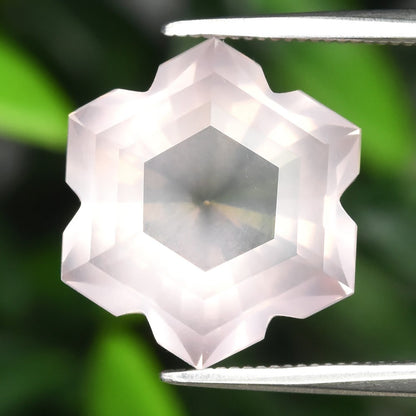4.32ct ETW Light Pink Rose Quartz – Snowflake Cut