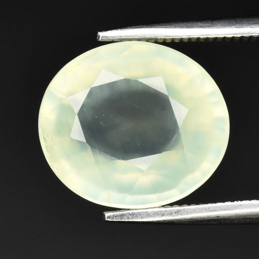 4.53 ct ETW Green Prehnite – Oval Cut