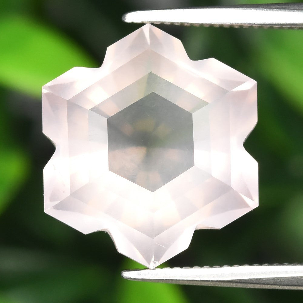 4.67ct ETW Earth-Mined Rose Quartz – Snowflake Cut, Unheated