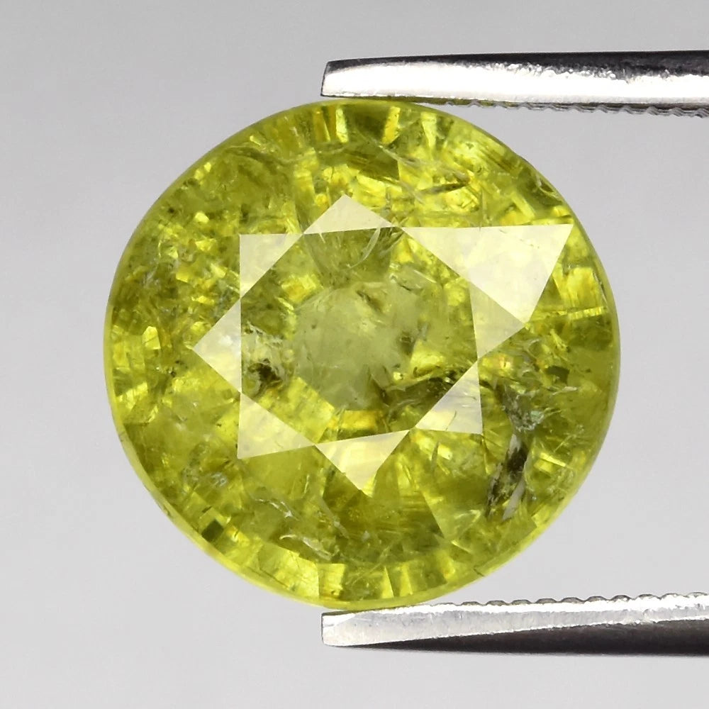 4.95ct ETW Yellowish Green Grossular Garnet Gemstone – Round Cut