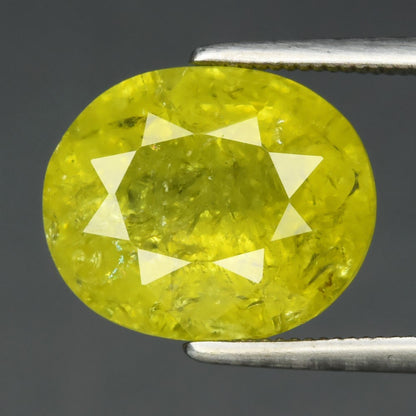 5.26ct ETW Yellowish Green Grossular Garnet Gemstone – Oval Cut