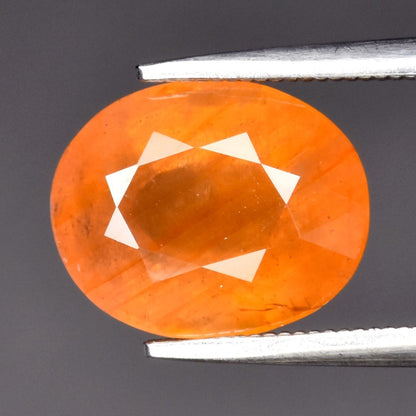5.63ct ETW Orange Sapphire Gemstone – Oval Cut